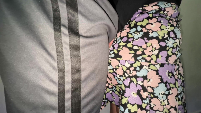 CoupleOfHotSins: Vidíte to, Když Hladí Penis Cizince