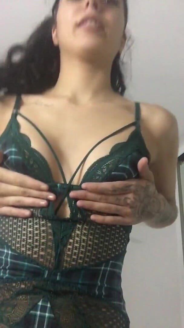 Sarah BaB: Young dominatrix makes a video for her submissive