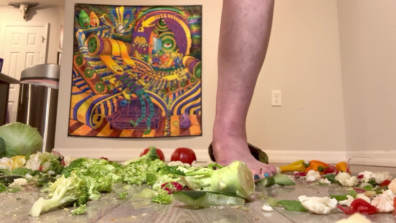 Peppermint Giantess: Boyut 16 sebzelerle ayak ezme