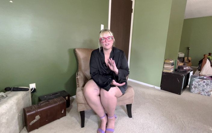Alice Stone: BBW Submits to Your Every Wish so You Won&amp;#039;t Evict...