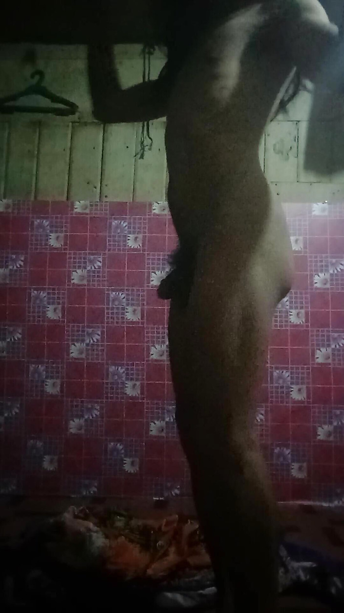 Reynaldo6: Depois de um tempo, a rainha começou a bater no...