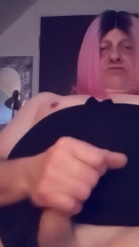Patti Xdresser Handjob
