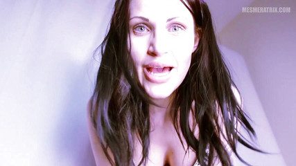 Lady Mesmeratrix Official: Alien prenhada