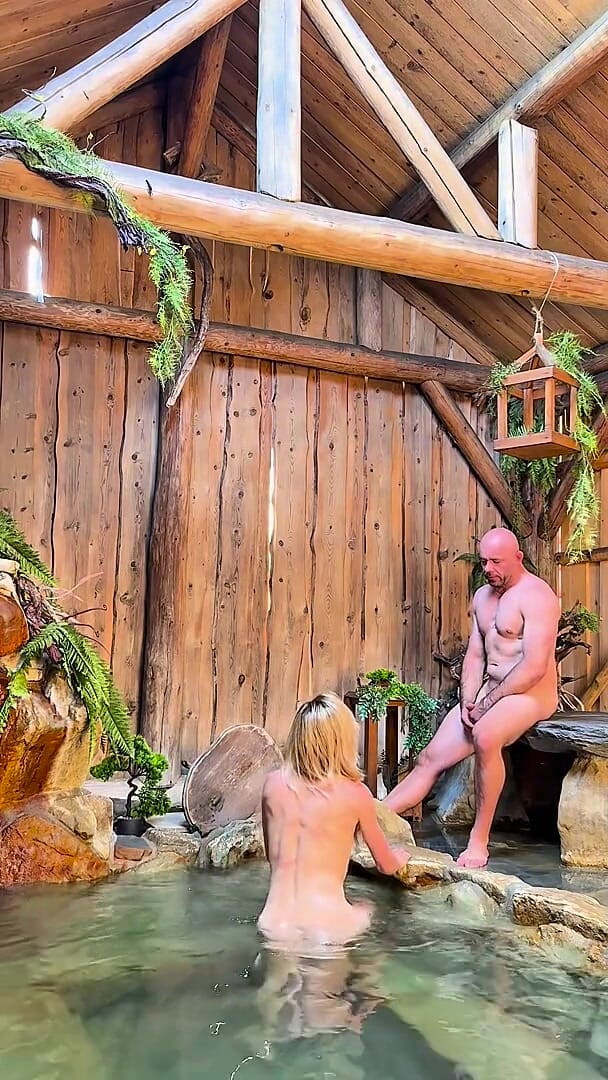 SalomeMassimo: Sexe dans un cadre sauvage, toutes les positions permises