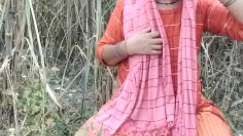 Hemant sarita: Istri serventku ngentot habis-habisan di peternakanku sambil dudukin kontol