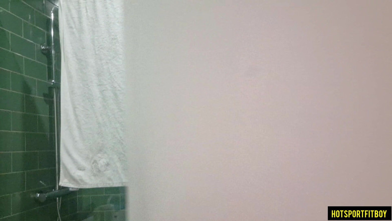 Hotsportfitboy: Handjob mạo hiểm trong phòng khách sạn