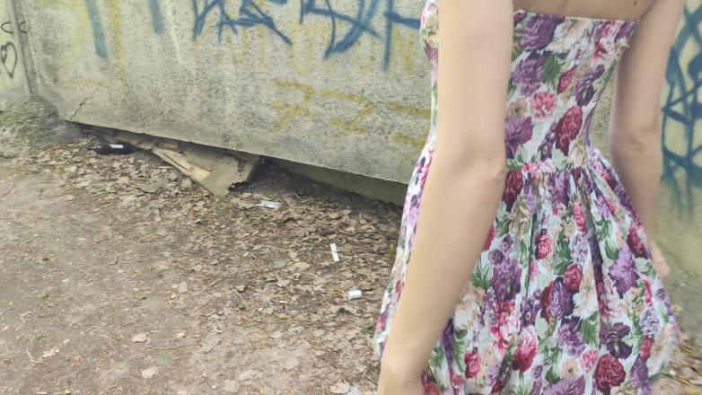 AnGelya G: Stříkání na kozy v parku