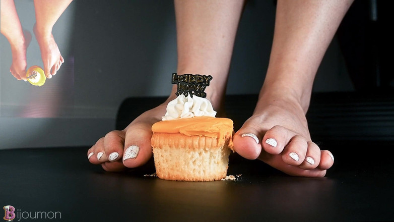 Bijoumon: Assista Me Smash Cake com My Candy Toes &amp;soft soles.