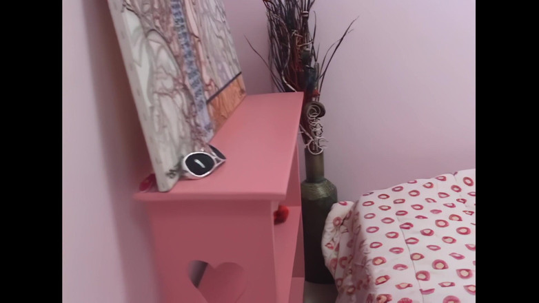 Ugly but HOT: Payudara alami terbesar yang pernah terlihat