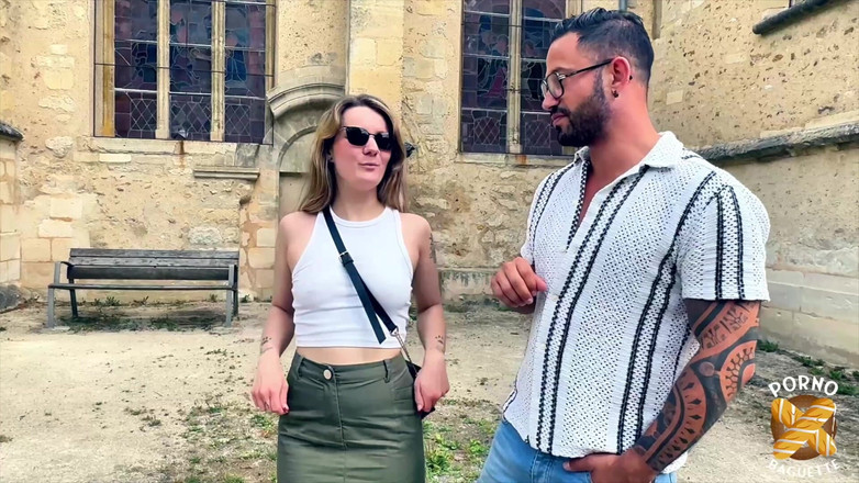 Porno Baguette: Kucing dalam mini, blonde cantik, sukakan zakar keras