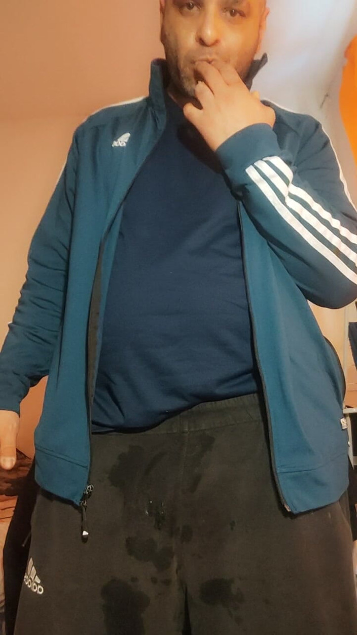SmokedAlloy2: Spermă și pișat