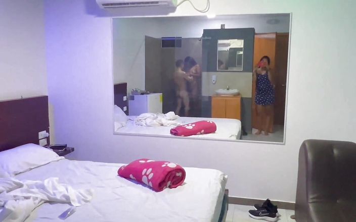 Lady: Acesta este cel mai bun sex în trei cu înregistrare de acasă...