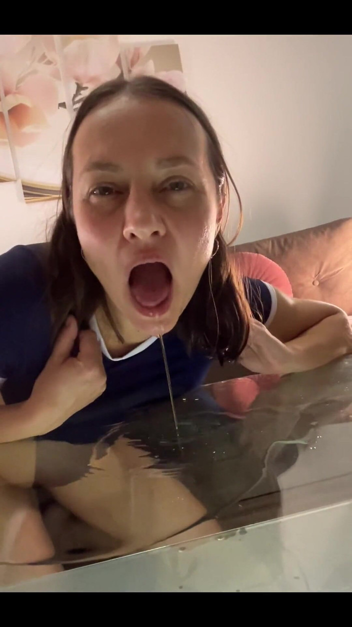 Crypto Mommy: Macecha má hrdlo