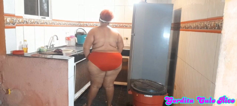 Gordita Culo Rico: Mutfakta tombul komşumda