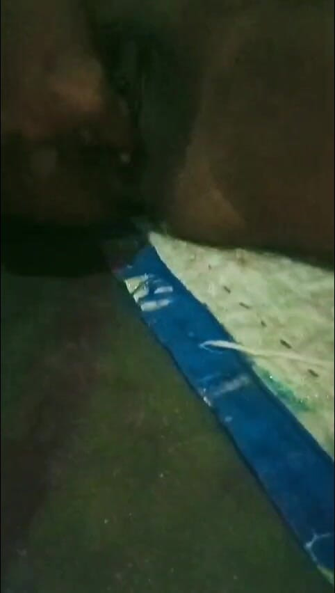 Puja ku: Phụ nữ Ấn Độ thưởng thức pusssy