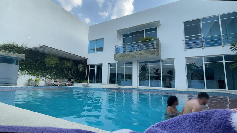 Time traveler: Delicious Black Babe Learns How to Swim