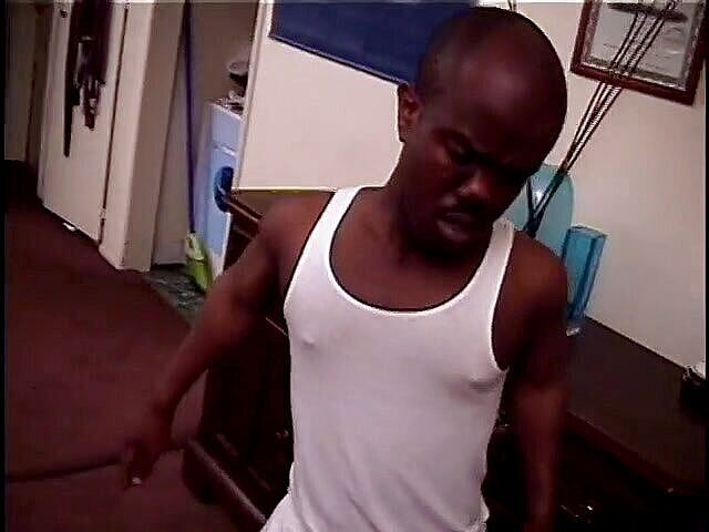 Hot Sex Party: Міжрасовий фестиваль виродків закінчується вкритими спермою цицьками