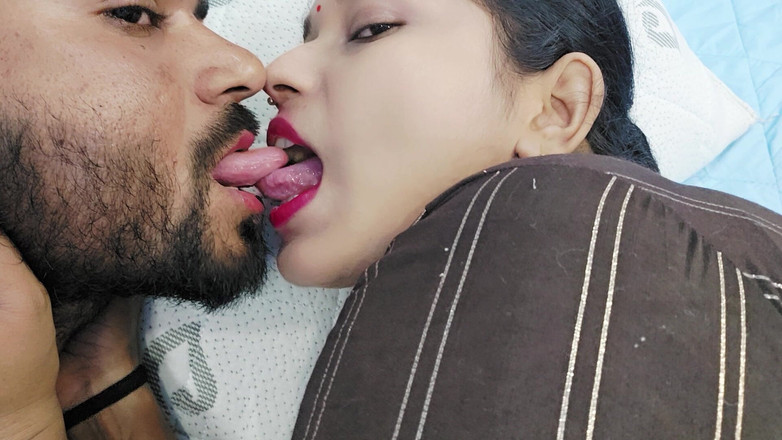 Payal studios: Líbání a Sání Prsou Sestřenice a Romantika