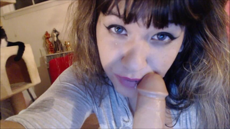 Carmita Bonita: Cum Down My Fucking Throat