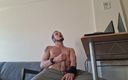 Fitguywithbigdick: Snabb solo mastubation