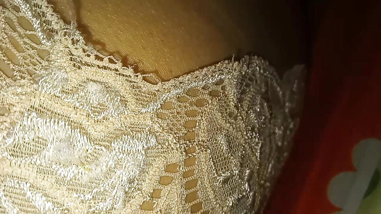 Kunjja: Mausam le menantang garyo.xada boldai pani jhardai xu