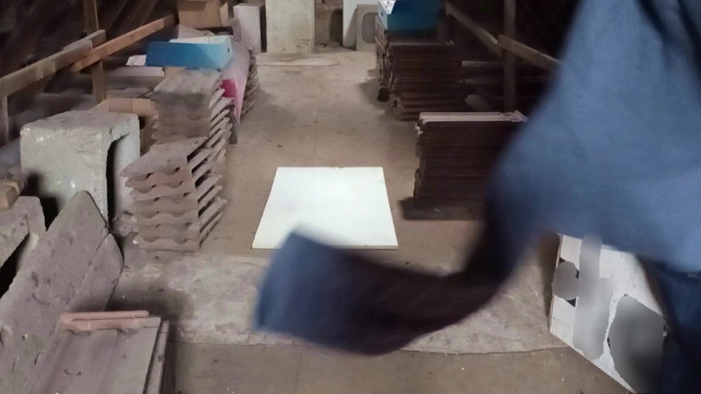 Mark Hannes: Masturbare rapidă cu futai în depozit