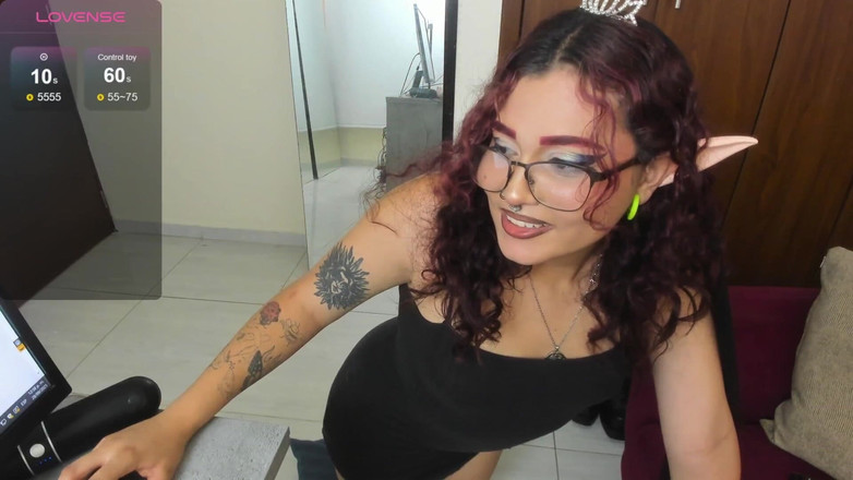 Deifilia Breener: Elfo Latina Sesso Masturbazione