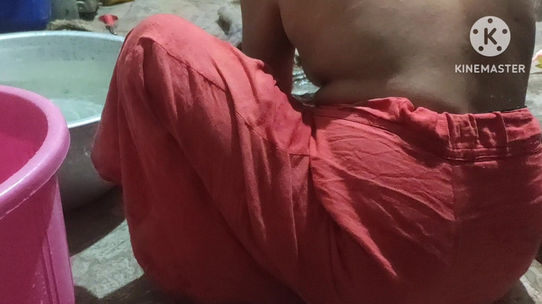 Anita yadav: Prawdziwa kąpiel