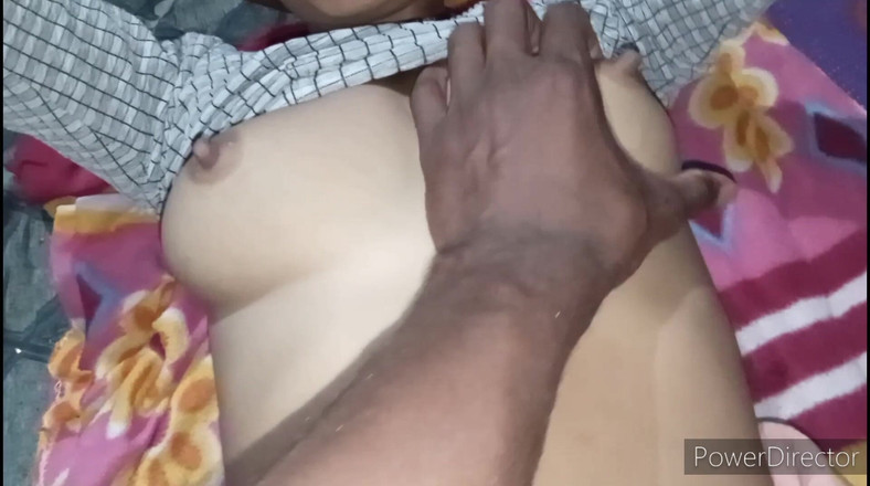 Ritu: J’ai eu une super baise avec Ritu la bhabhi