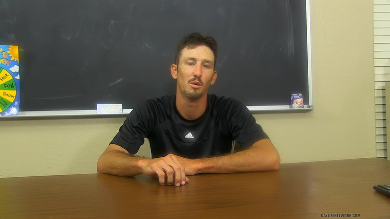 Teach Twinks: Guru Penduduk, Encik Brooks