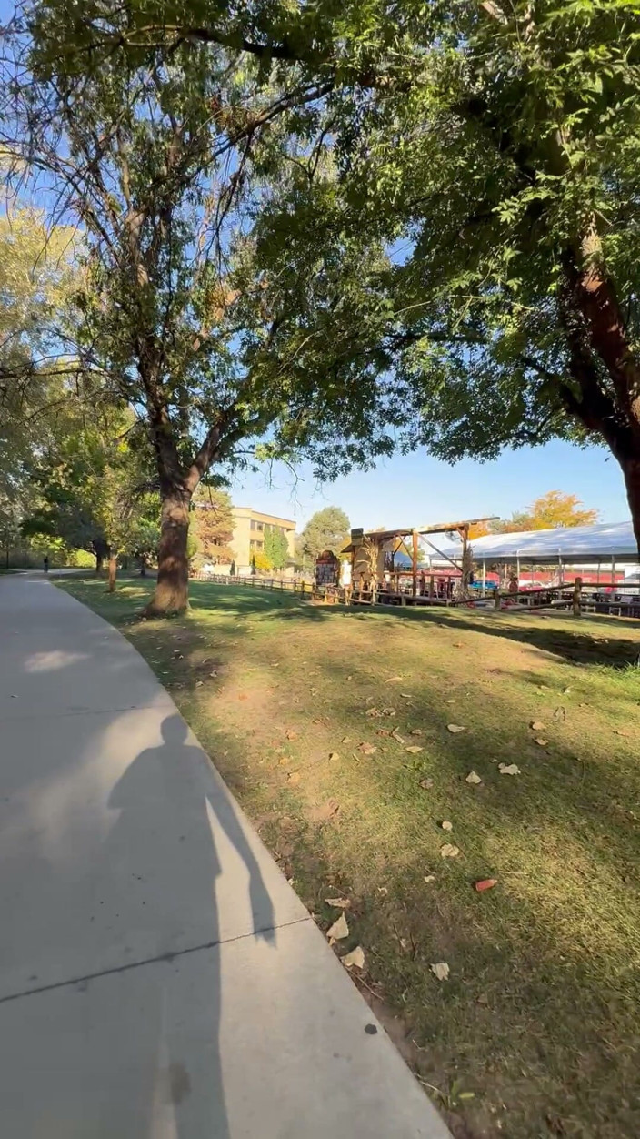 unemployedrobot: Veřejná masturbace Boise Idaho Greenbelt stezka na kole