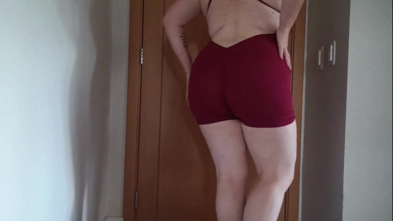 Priscila: Stepmom Showing off to Fans
