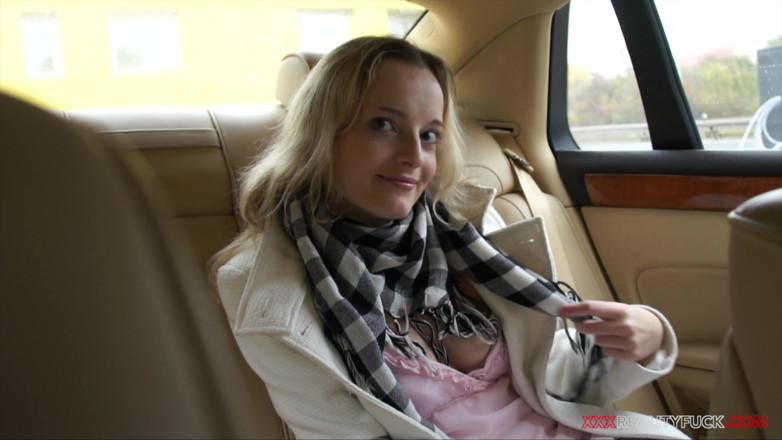 Czech Pornzone: Valentine's Day Surprise in Gas Station with Victoria Pure