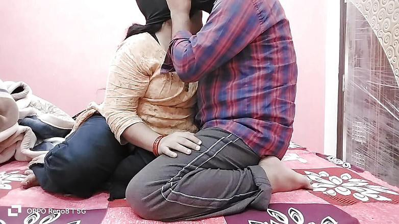 Yur bhabhi: 오늘 시누이를 따먹는 이웃