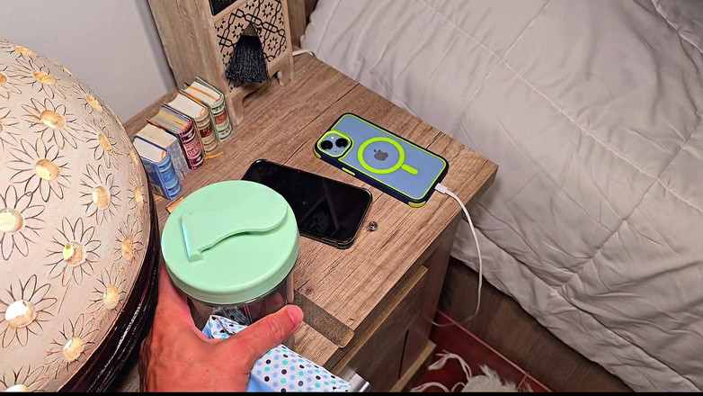 Labestiaylabella: Avventura a casa mia con la migliore amica della mia...