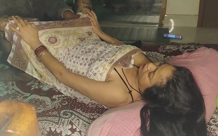 Xoxo Times: Cuplu sex video hindi audio hindi pizdă minusculă sfârcuri fierbinți țâțe...