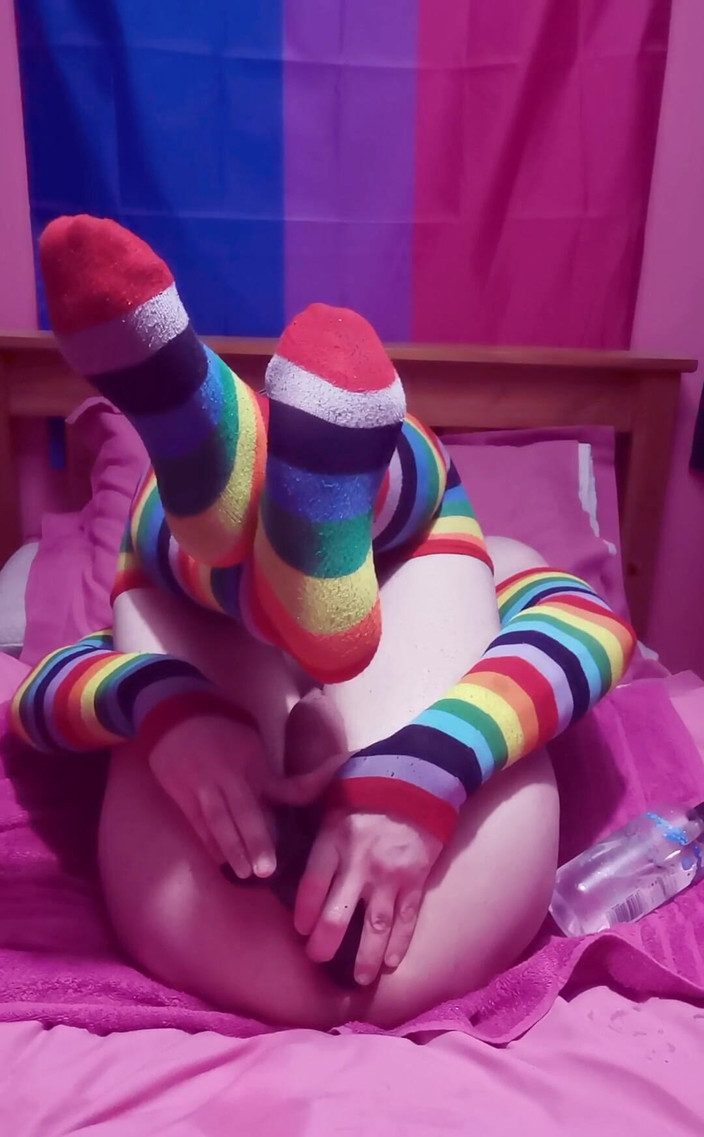 Rainbow Femboy: Bugün Lil Bit Derinlik Eğitimi Yapıyorum