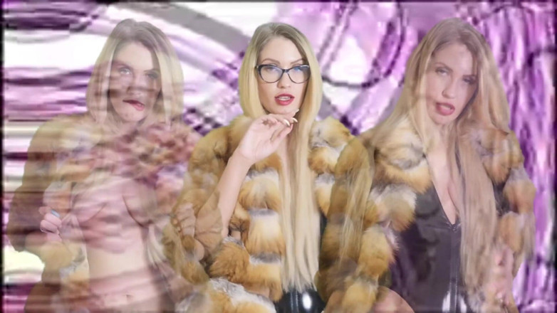 Erotic Tanya: La piel te hace débil