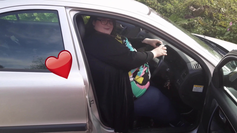 SSBBWLadyBrads: BBW SSBBW struggles to fit in car + bloopers