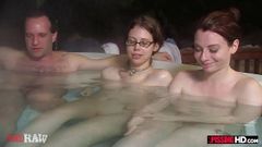Pissing HD: Čůrání v kabině v lese