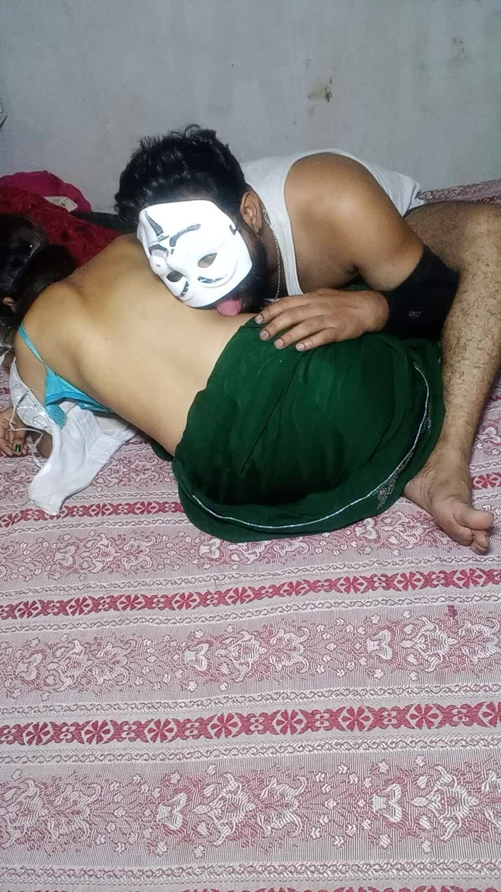 cuteindiancpl21: Hot Indian Couple Full on Romance