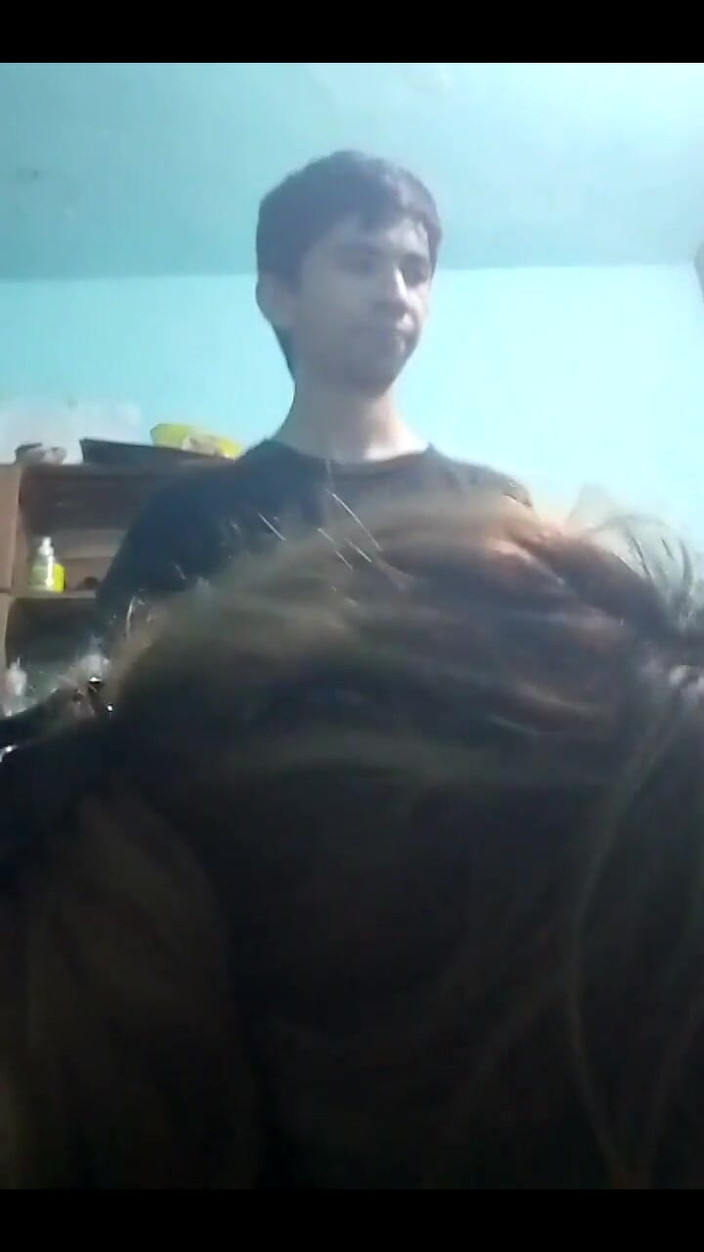 Fitcure1: Noi filmam din fata cu telefonul mobil