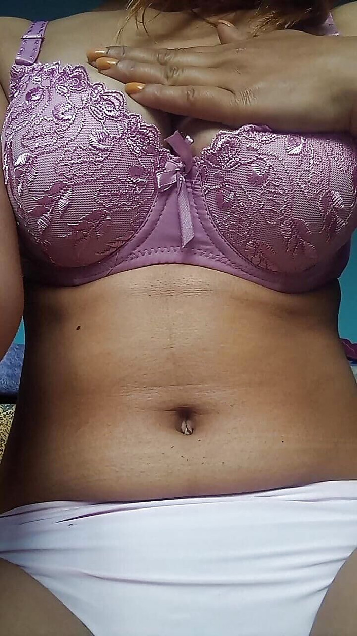 Kunjja: オマンコを揉みしだくのがほとんどない