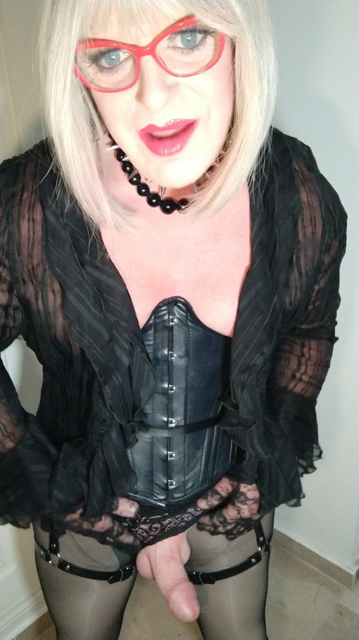 Emma Browne: Lady in Black at Play