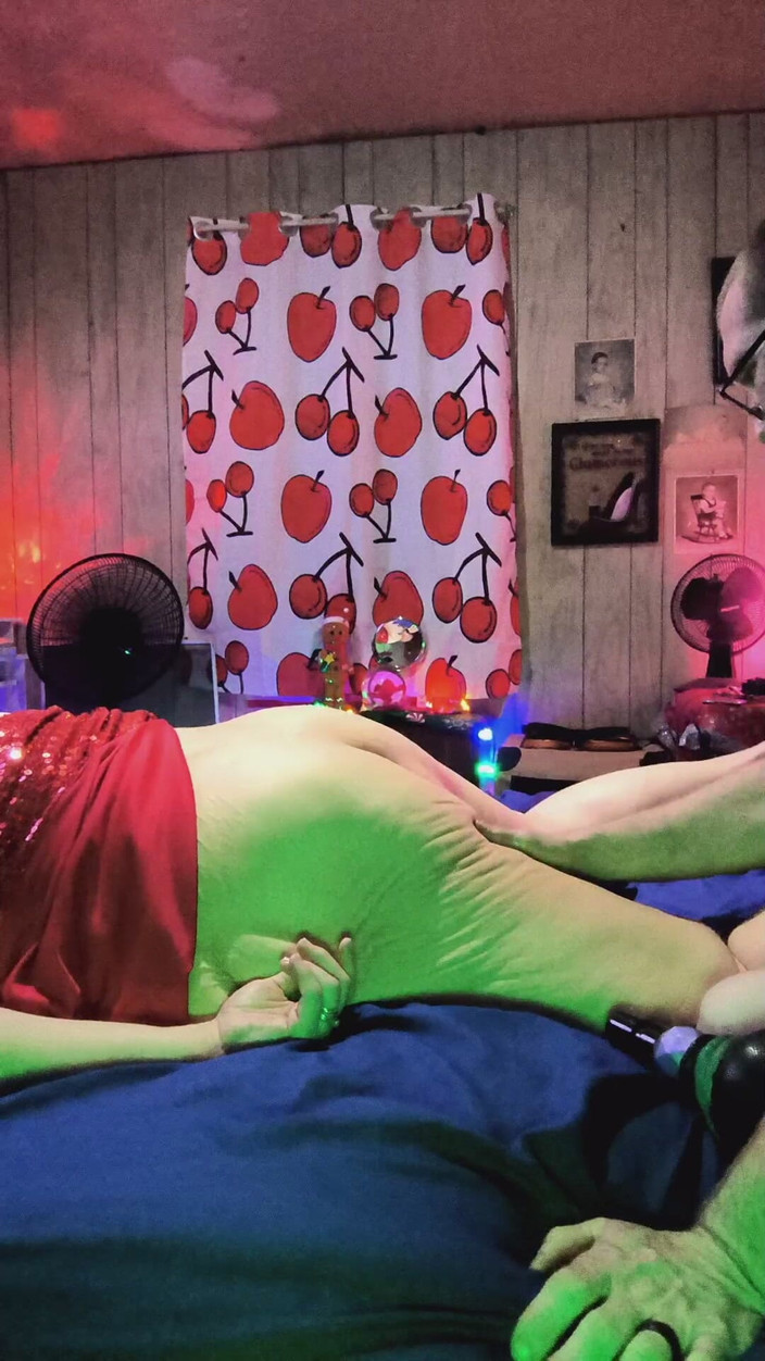 HerculesnVENUS: Asmr Loud mengongkek pepeknya gaya doggy dengan bangga