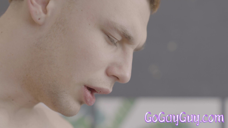 Gogayguy: Andreas Nilsen mengongkek kawan kolej