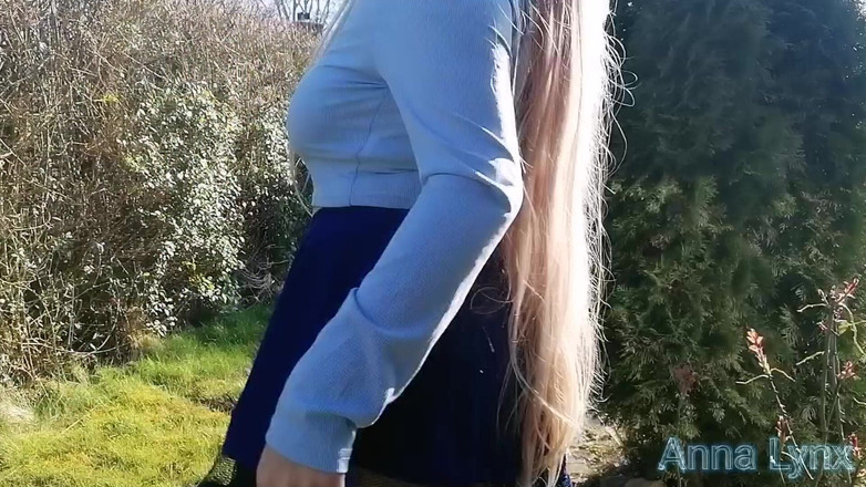 Anna Lynx: 我的裙底是什么