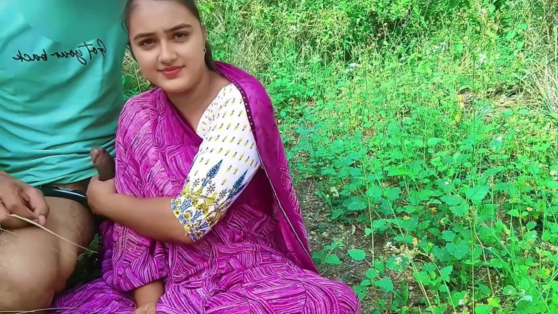 Fuckkkker: Sonia Bhabhi Went to the Forest with Her Stepbrother-in-law to...