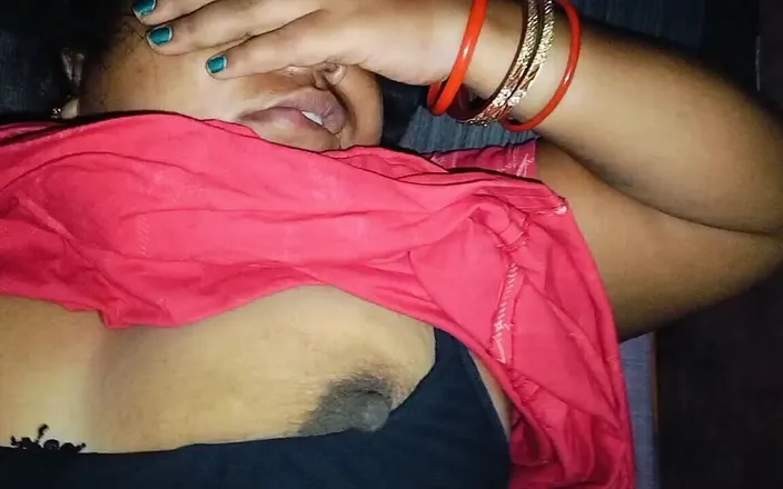 Hot bhabi: Tik Tok Queen Was in Mood for Fuck at Midnight......
