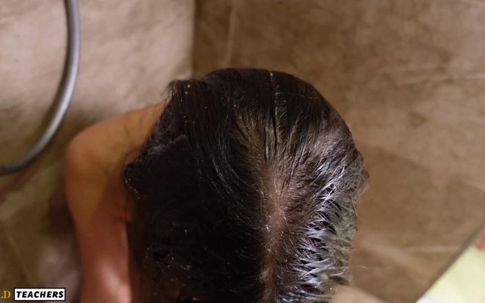 GoldTeachers: Humilhar e gozar no cabelo
